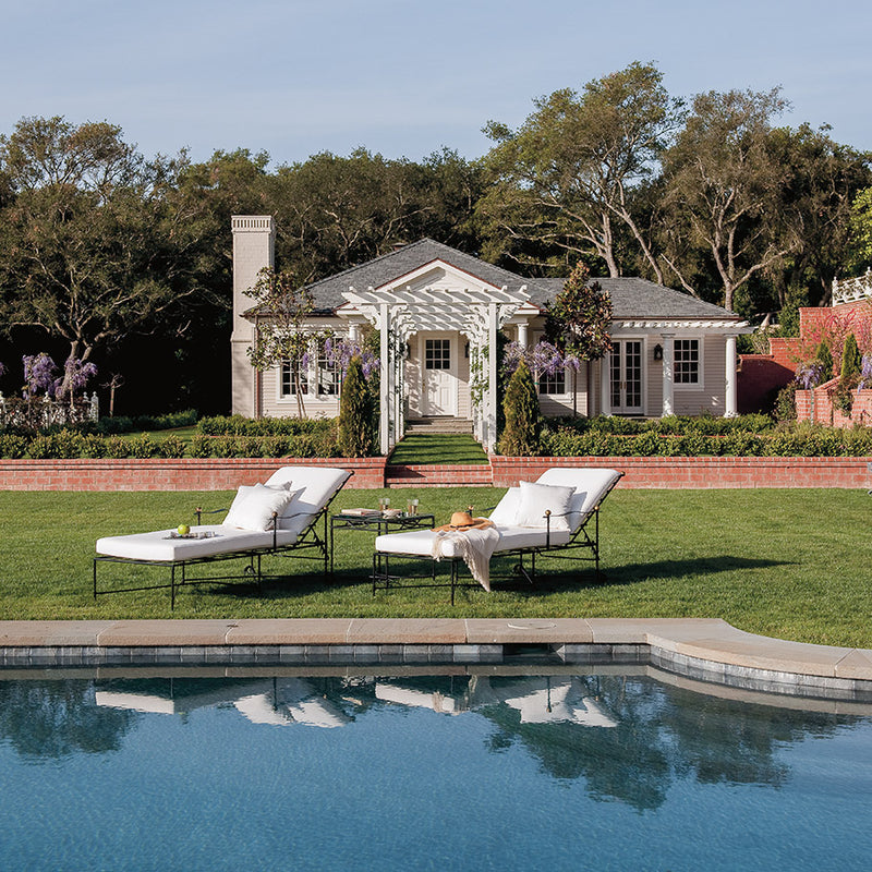 Amalfi Chaise Lounge With Arms