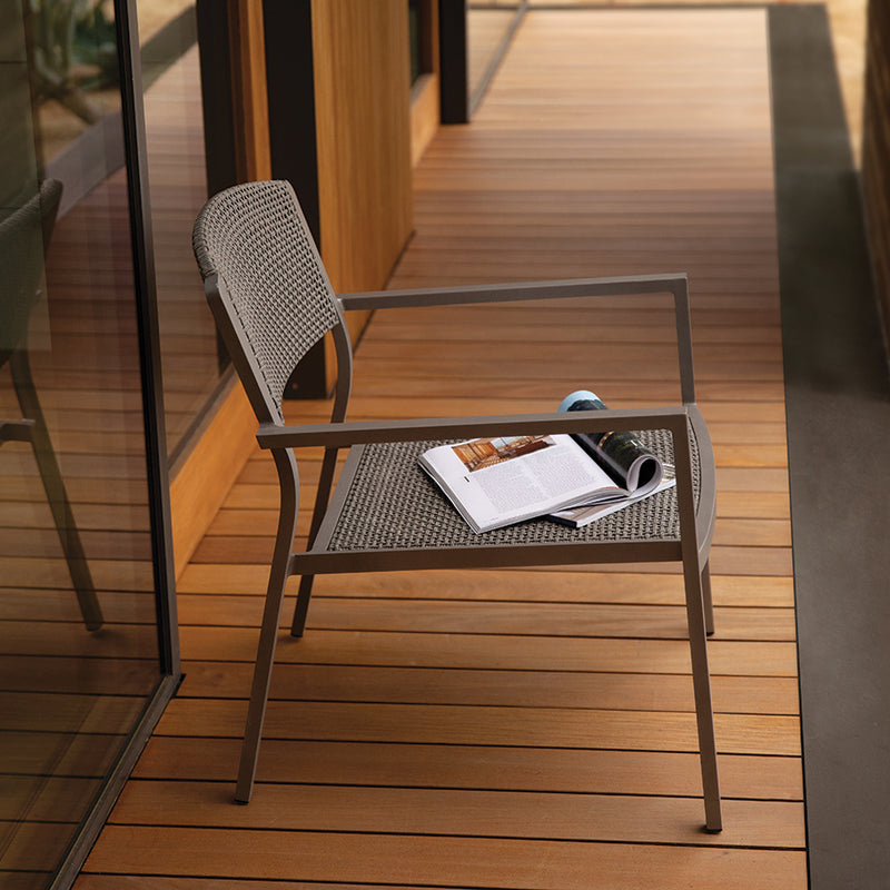 Conic Stackable Lounge Chair