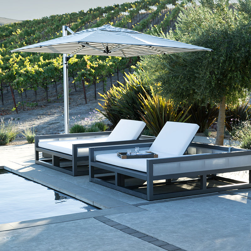 Janus Titan Tilt Cantilever Umbrella Square 300