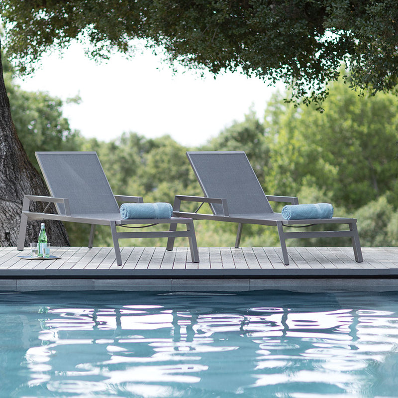 Trig Chaise Lounge With Arms