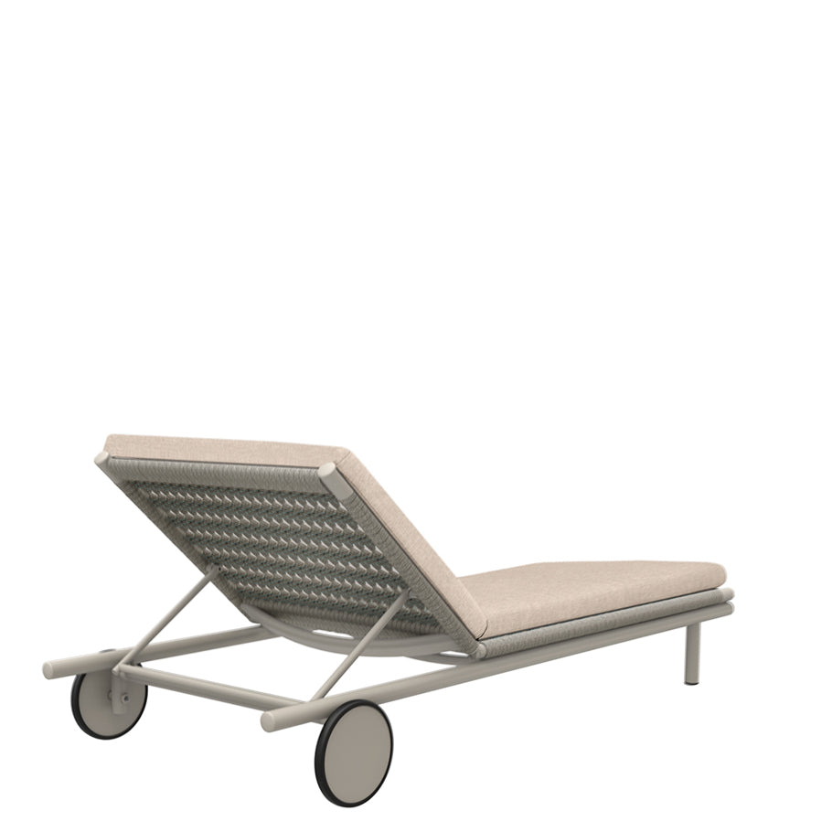 Anatra Chaise Lounge