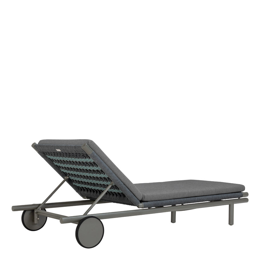 Anatra Chaise Lounge