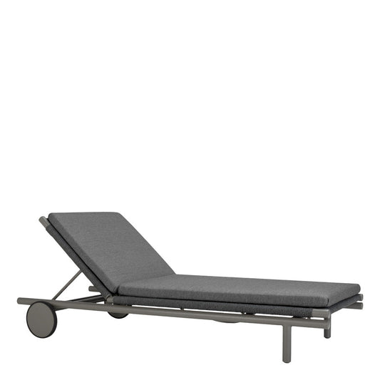 Anatra Chaise Lounge