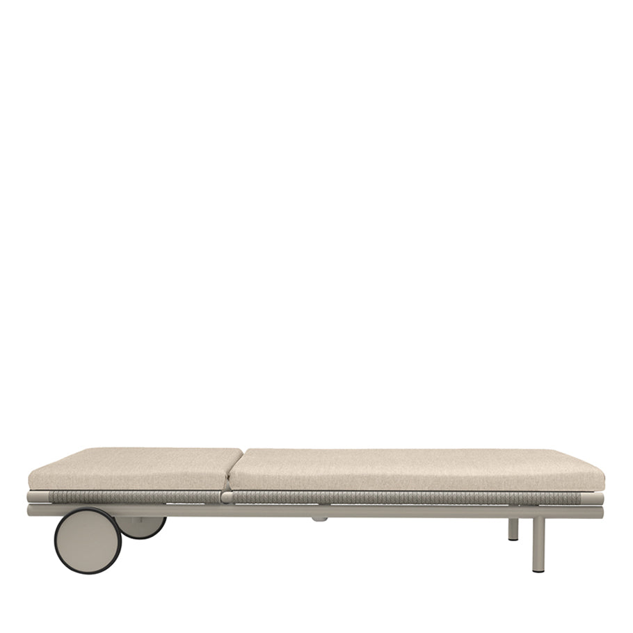 Anatra Chaise Lounge
