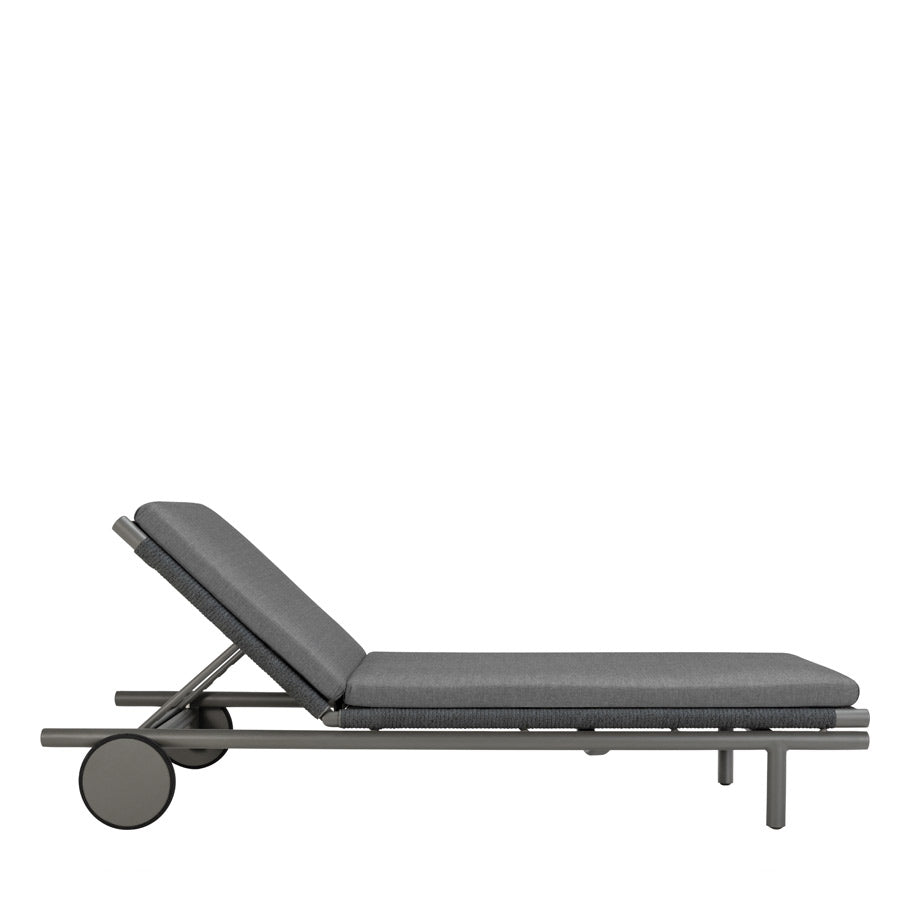 Anatra Chaise Lounge