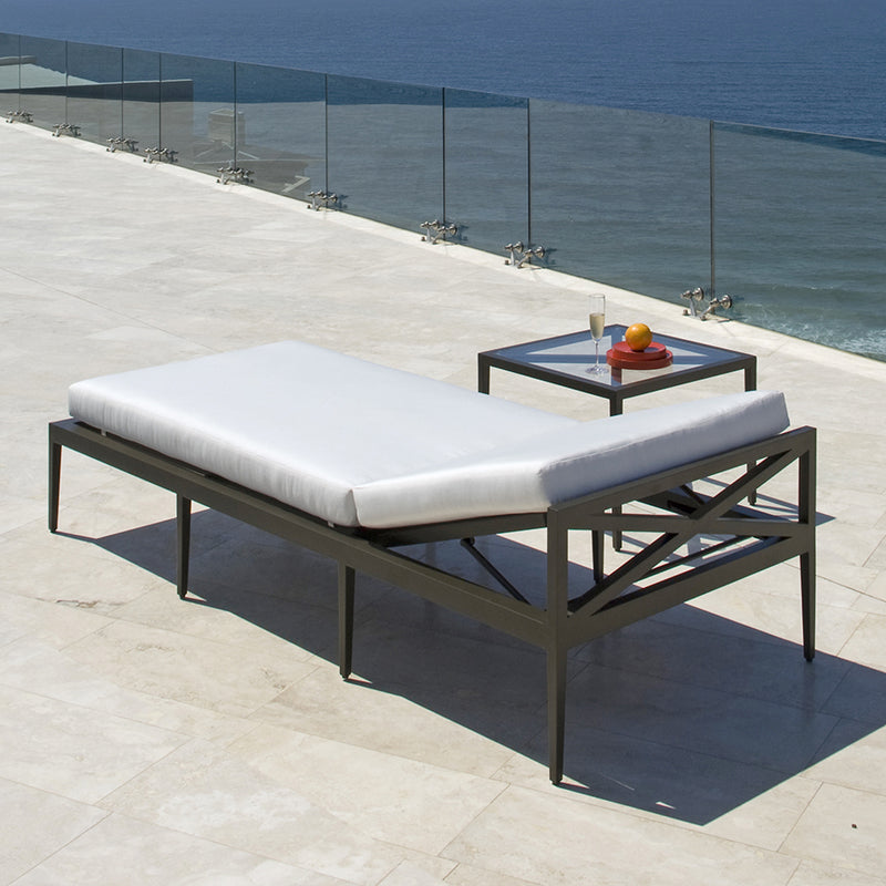 Azimuth Cross Side Table Square 61