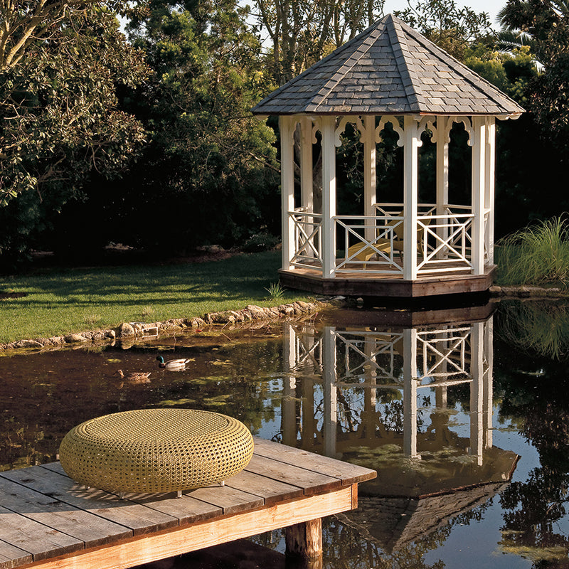 Capsule Bench/Cocktail Table 122