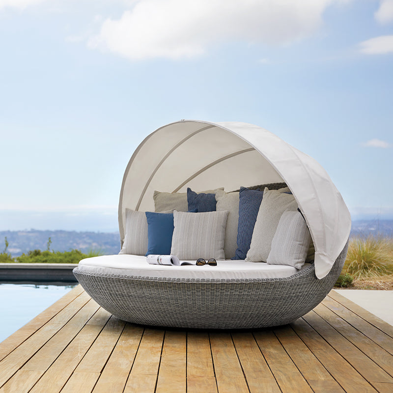 Pivot Swivel Daybed With Canopy