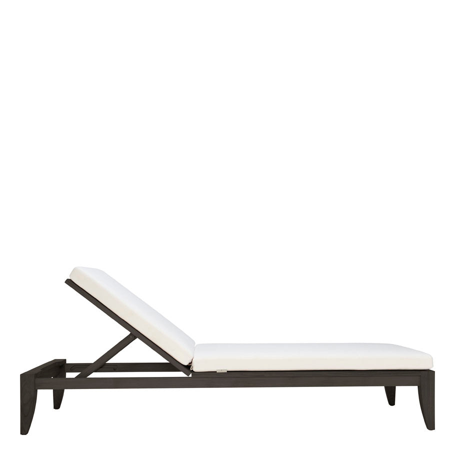 Relais Chaise Lounge
