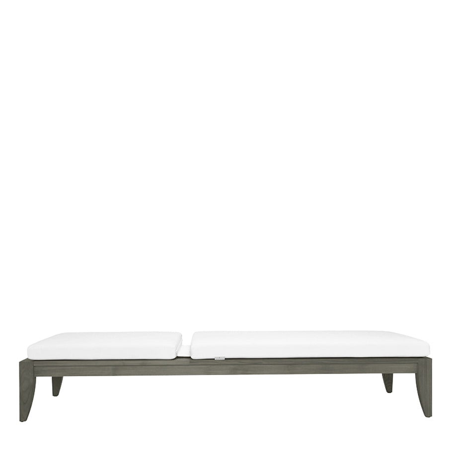 Relais Chaise Lounge