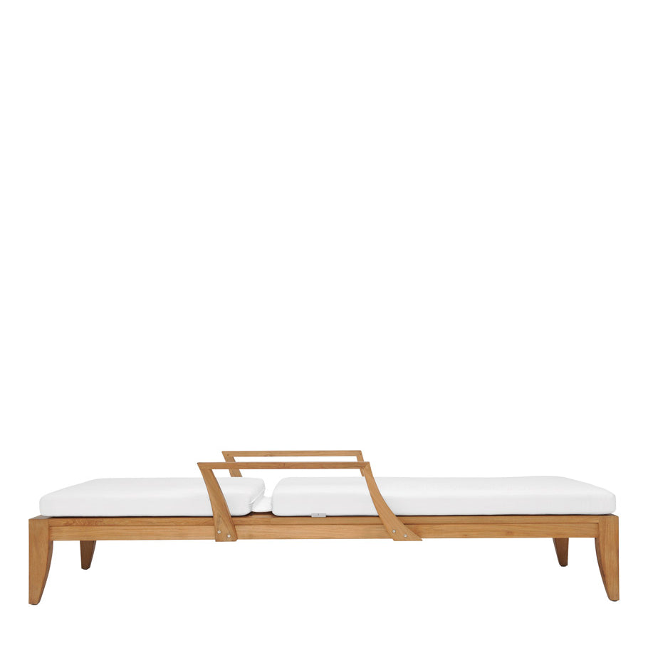 Relais Chaise Lounge With Arms
